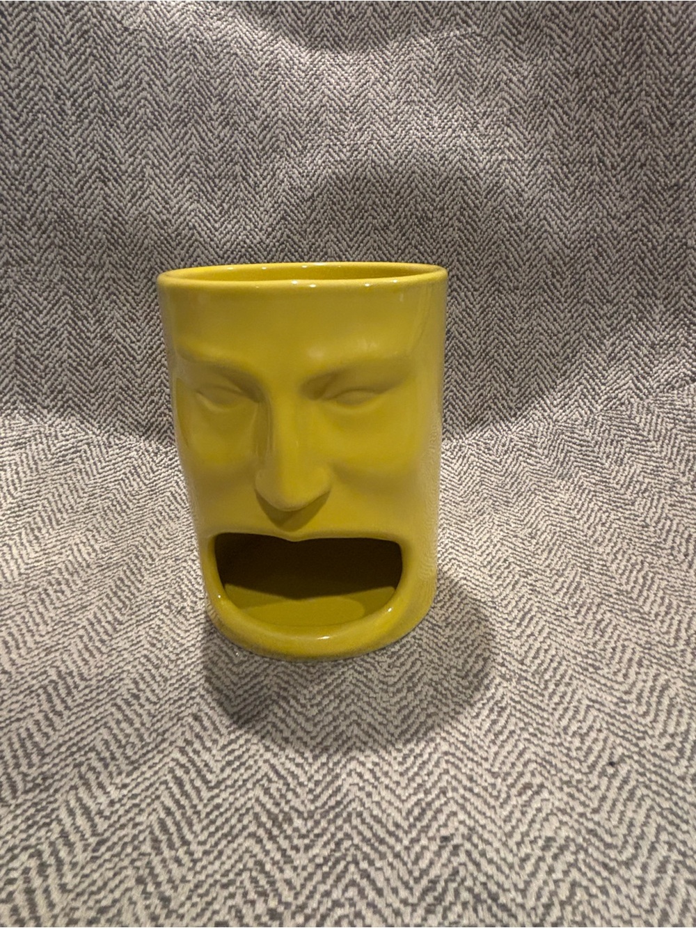 BIA Cordon Bleu Big Open Mouth Yellow Face Large Mug Cookie & Milk, Coffee